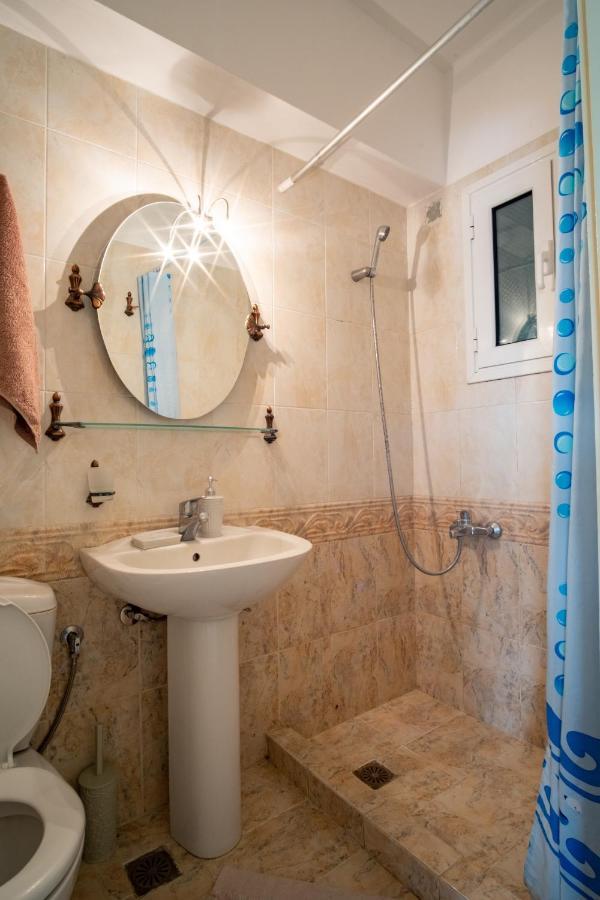 Erifili Luxury Apartment ซาโมส ภายนอก รูปภาพ